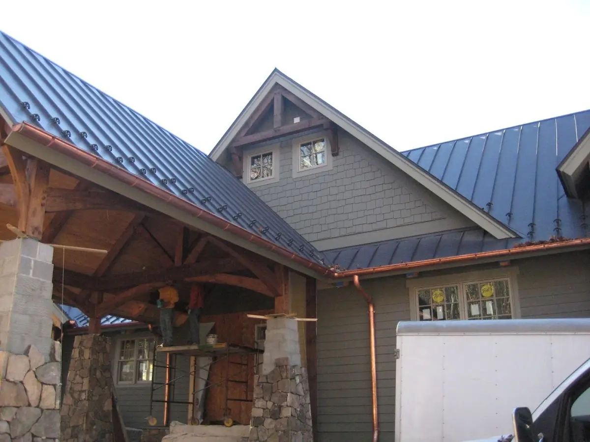 Craftsman Roofing team delivering quality roofing work in Hollow Hills